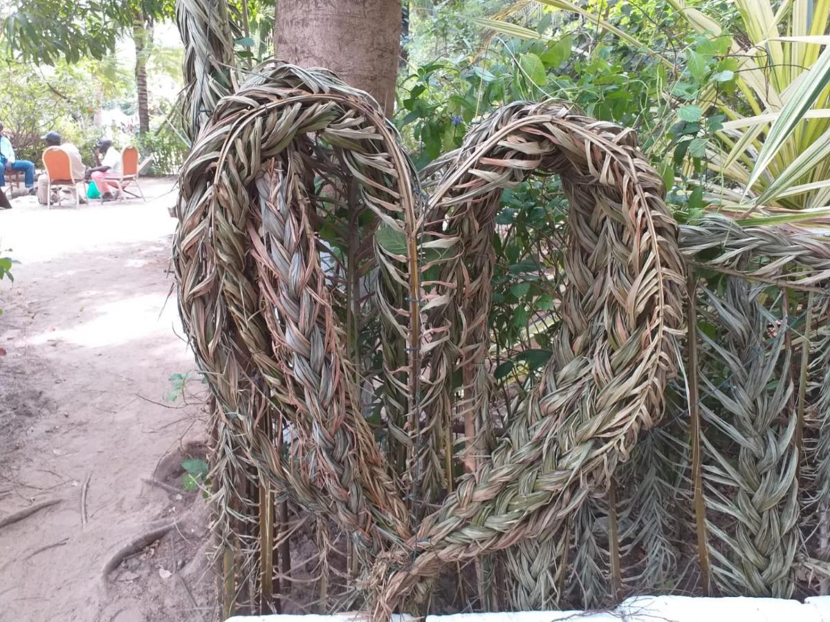 Pombo Kunda Villa Sanyang Esterno foto