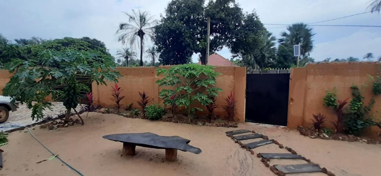 Pombo Kunda Villa Sanyang Esterno foto