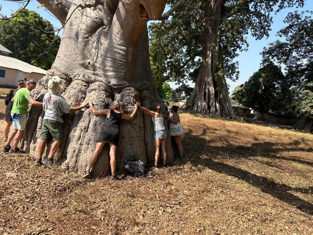 Pombo Kunda Villa Sanyang Esterno foto